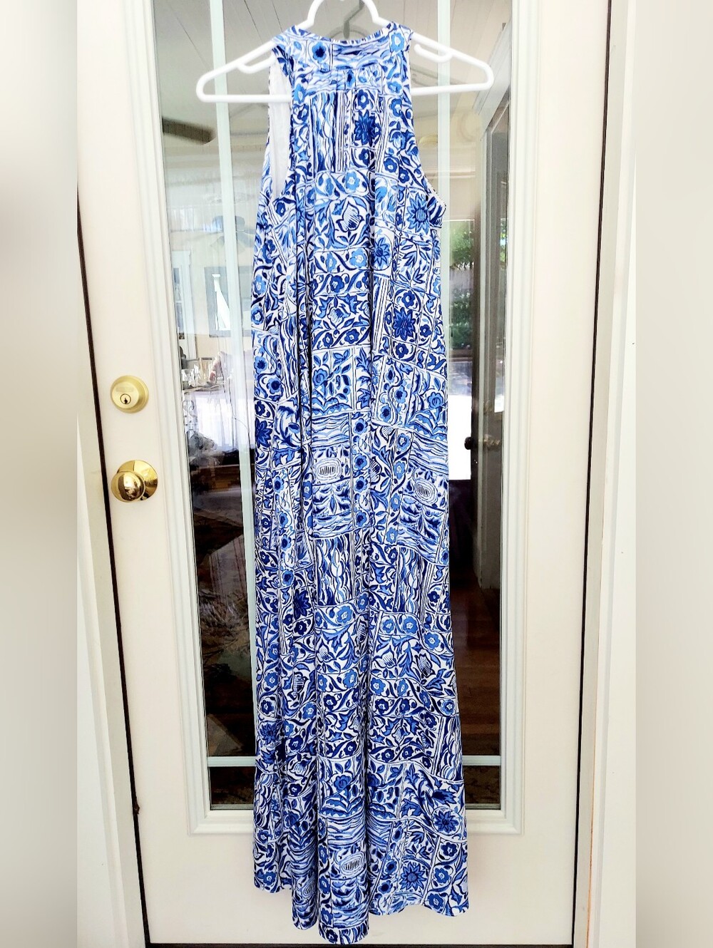 Ann Taylor Blue and White Floral Tile Print Halter Maxi Dress Women's Size Small